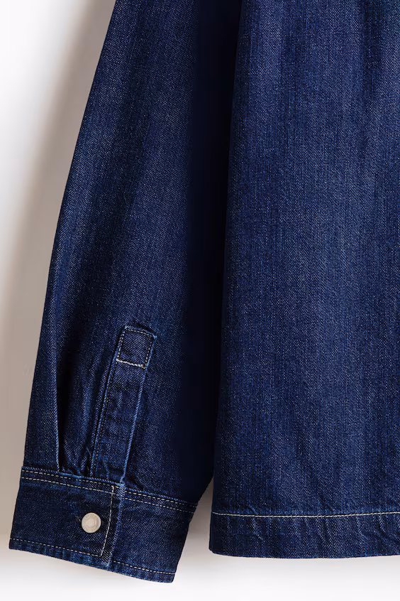 Рубашка из джинсовой ткани