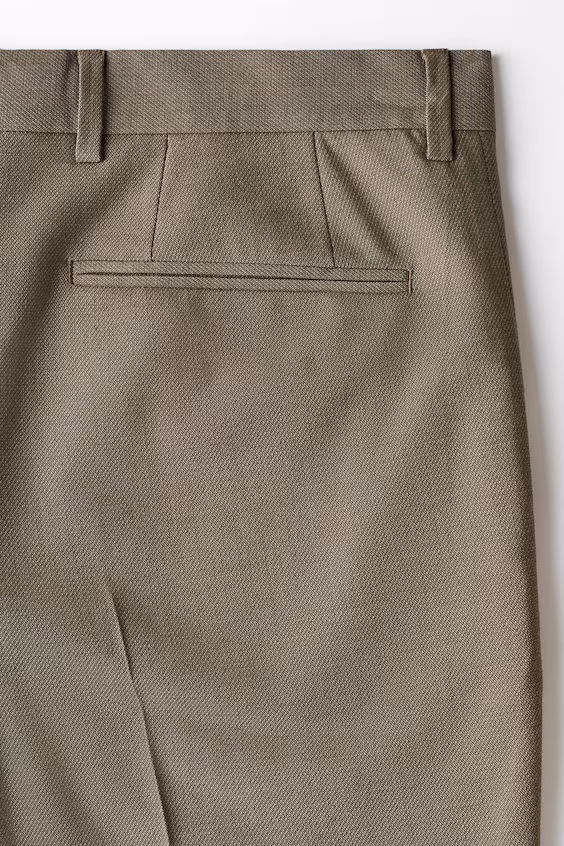 Брюки slim fit в классическом стиле