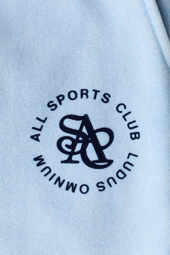 Шорты в свободном стиле