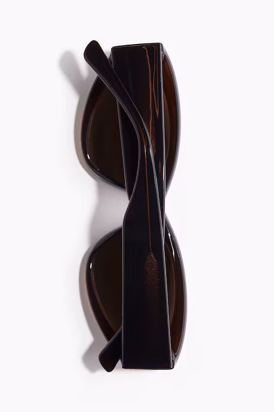 Овальные солнечные очки