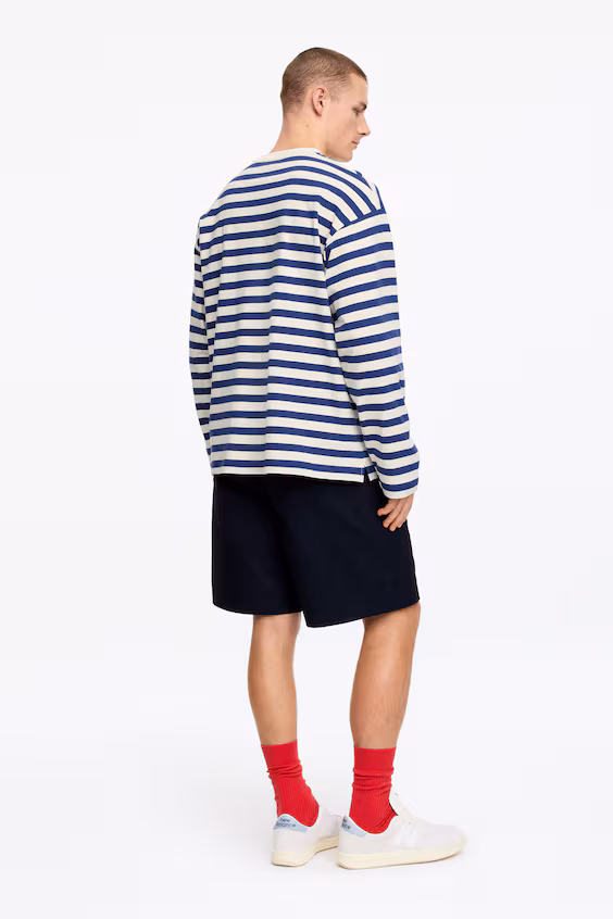 Футболка с длинным рукавом свободного кроя