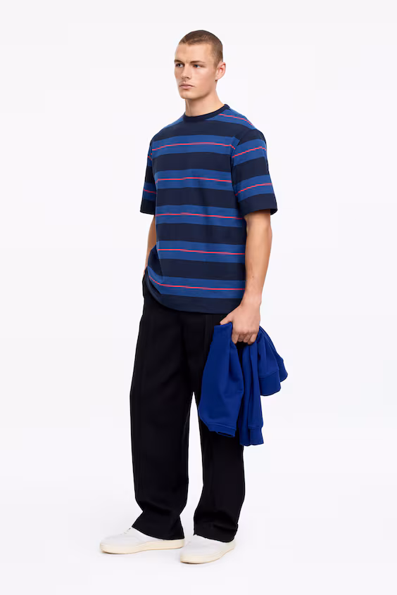 Футболка свободного кроя