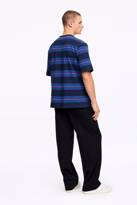 Футболка свободного кроя