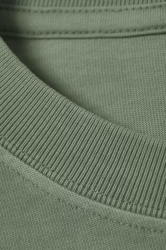 Футболка свободного кроя с длинным рукавом