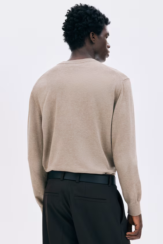 Свитер regular fit из тонкой вязаной ткани