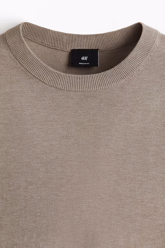 Свитер regular fit из тонкой вязаной ткани