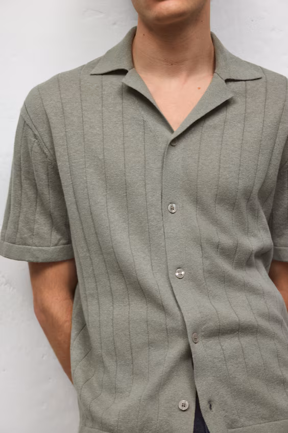 Рубашка курортного типа из смесового льна с регулярной посадкой