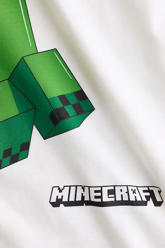 Футболка оверсайз с принтом