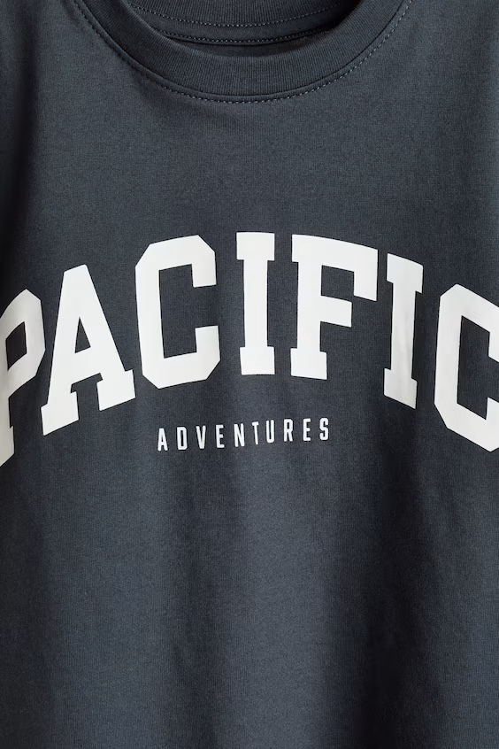 Футболка с принтом