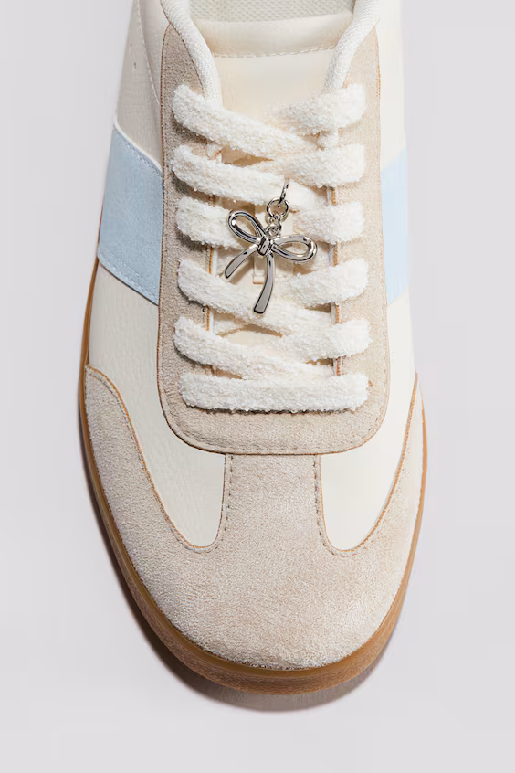 Кеды с подвесками