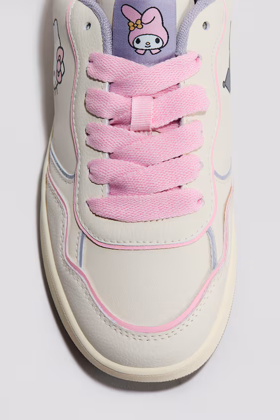 Кроссовки с принтом hello kitty