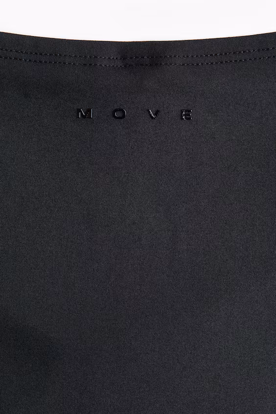 Спортивный кроптоп с технологией softmove™