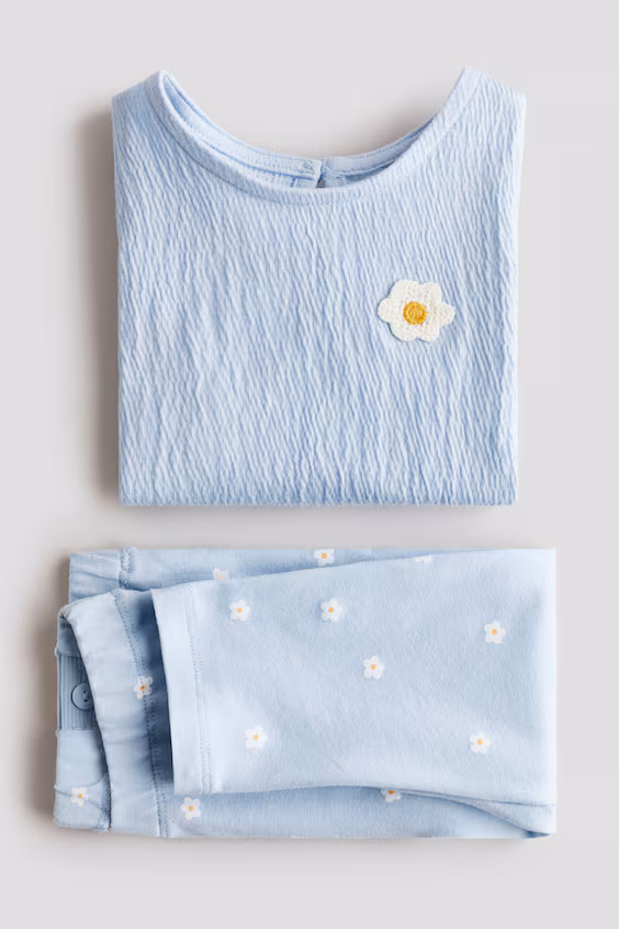 Набор из свитера и леггинсов