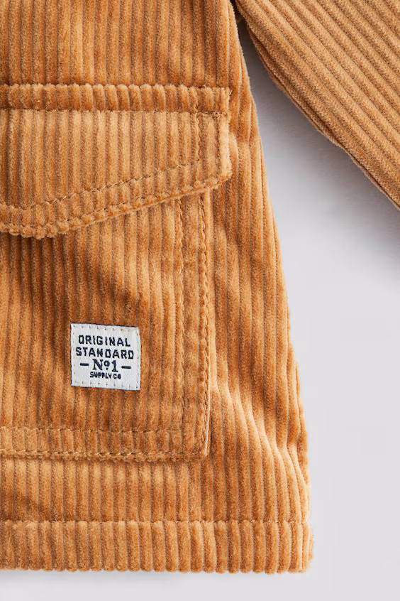 Подушечный пуховик из бархатистой ткани