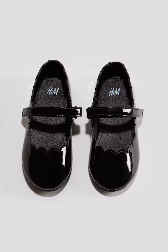 Школьные лакированные туфли sabrinas