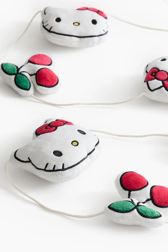 Гирлянда с аппликациями