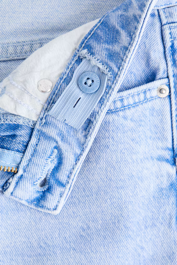 Джинсы с широкими брюками