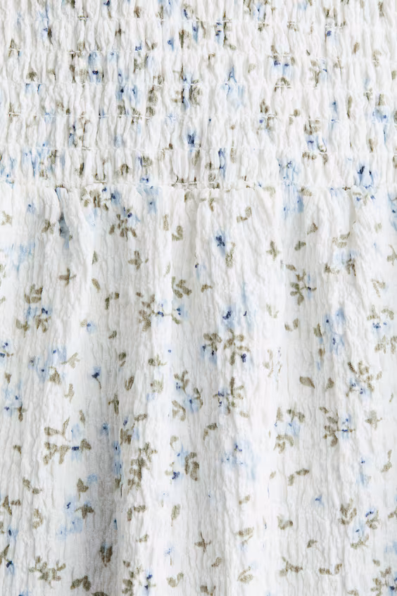 Платье с сборкой по линии талии