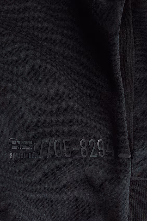 Плащ с капюшоном