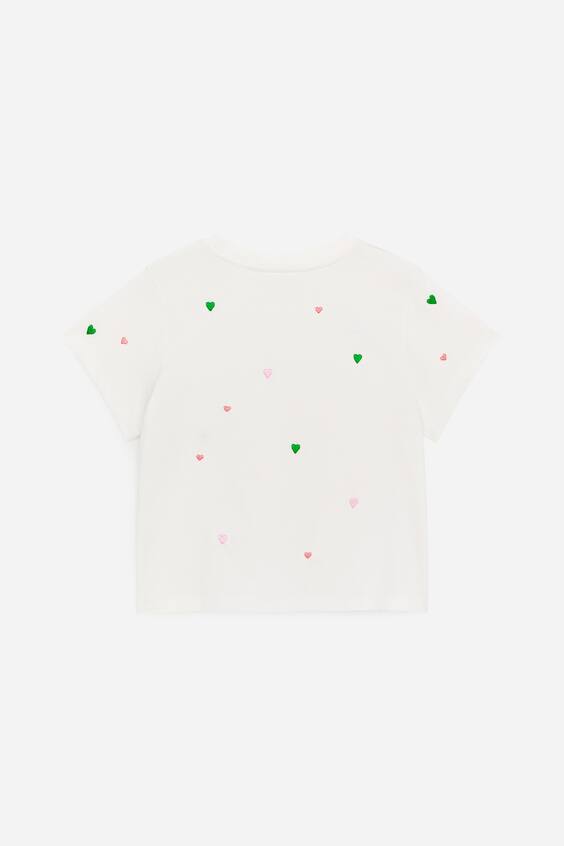 Футболка с вышивкой