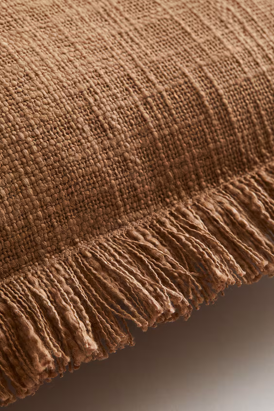 Чехол на подушку из ткани фламме