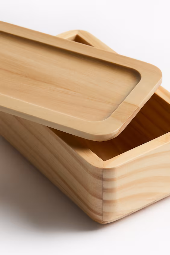 Ящик для мелких предметов из дерева