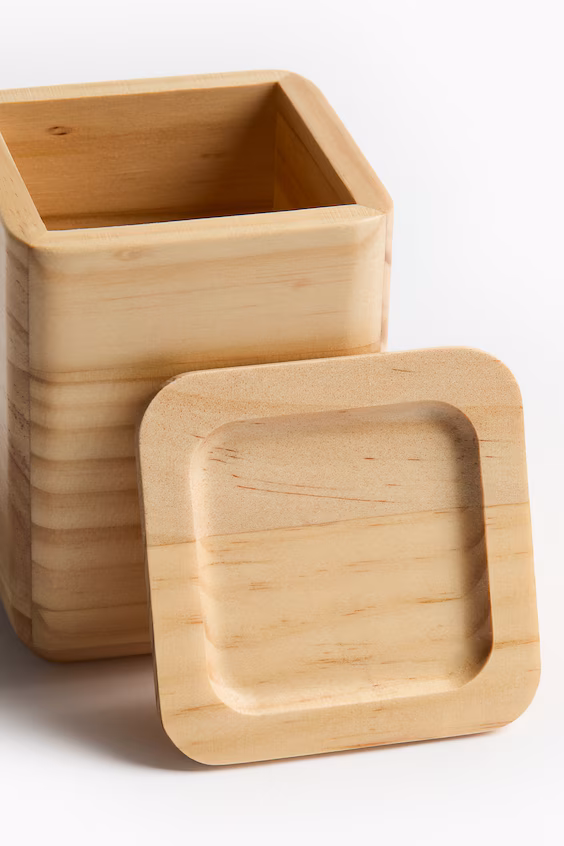 Высокий деревянный органайзер