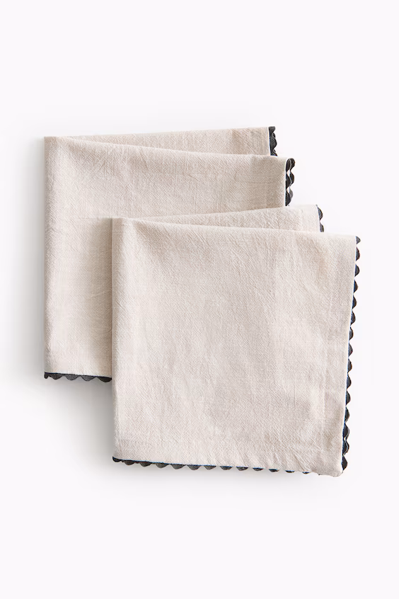 Набор из 2 салфеток с волнующим краем