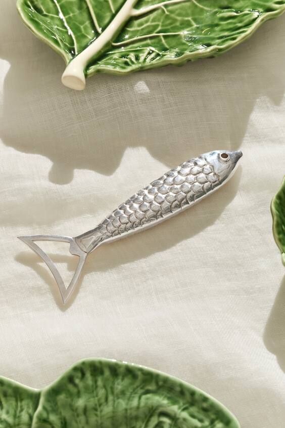 Открывалка для бутылок серебристая