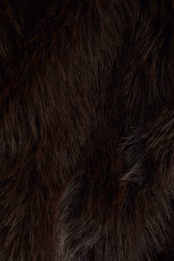 Короткое пальто из мягкой ткани