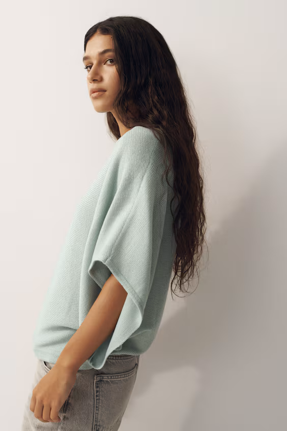 Свитер из вязаного полотна с рукавами летучая мышь