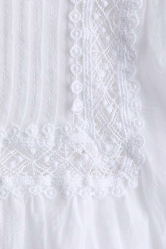 Блузка с рельефами