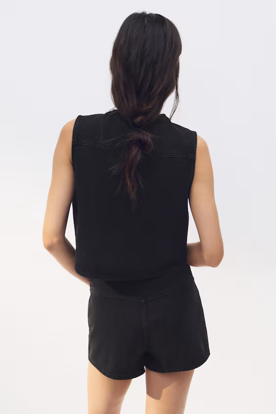 Жилет из джинсы с завязками