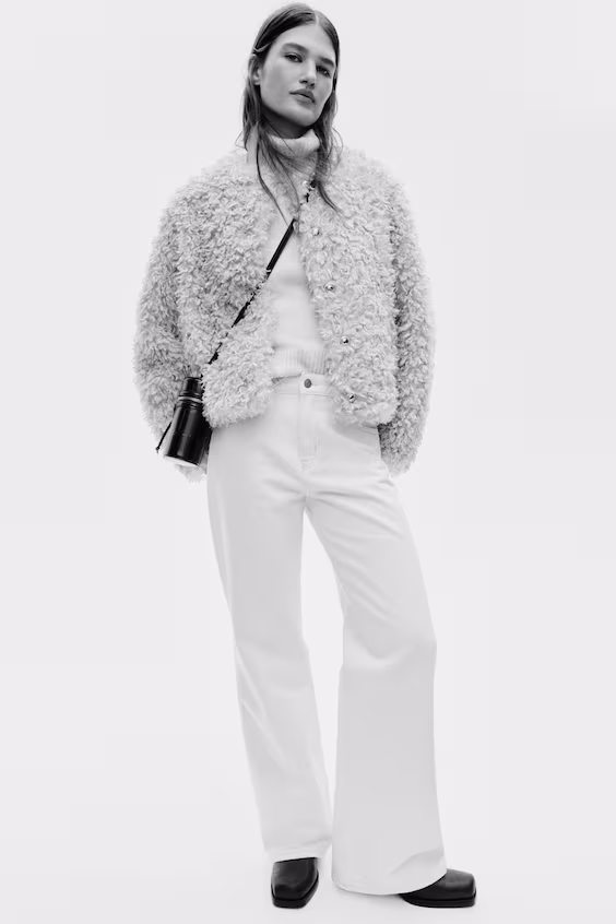 Широкие джинсы с высокой талией