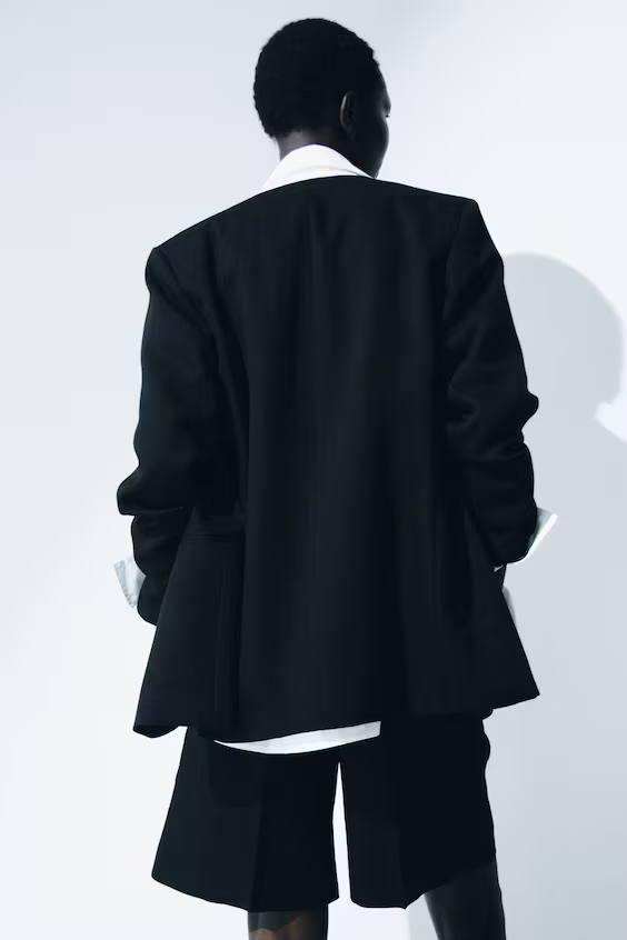 Шорты в классическом стиле из смеси льна