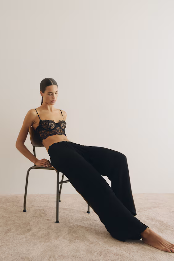 Бюстье из кружева