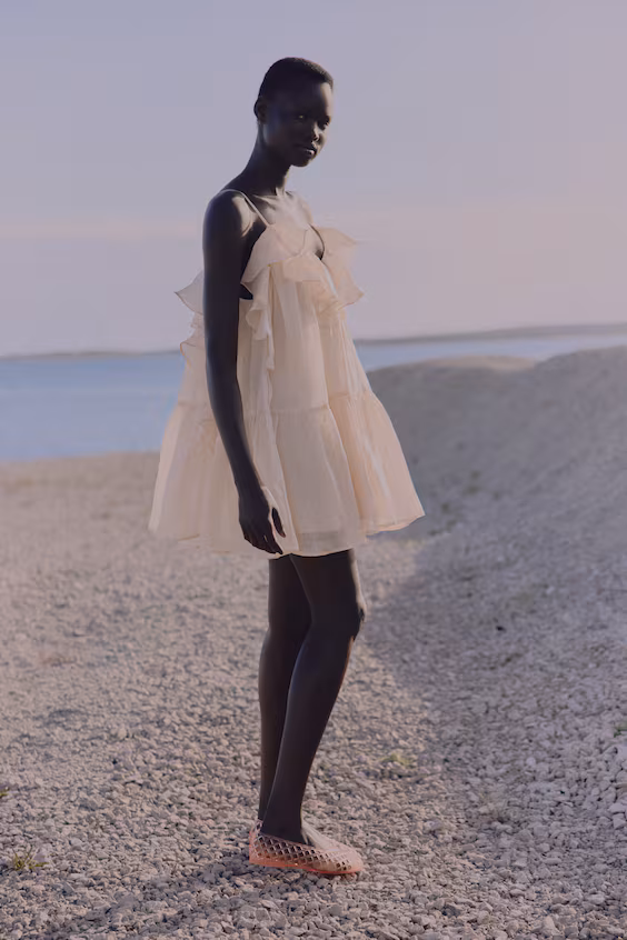 Платье из рами с оборками