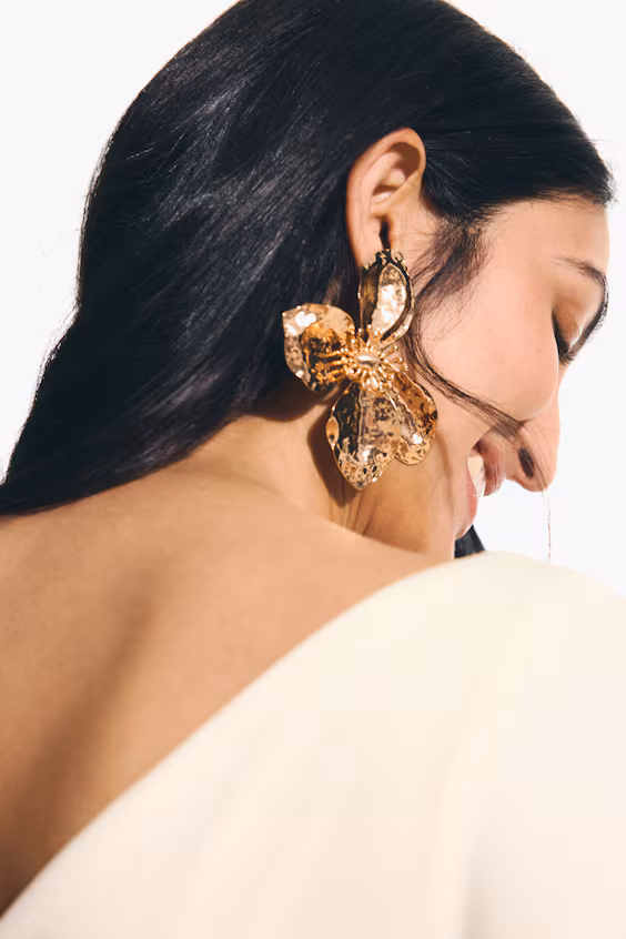 Серьги в форме цветка