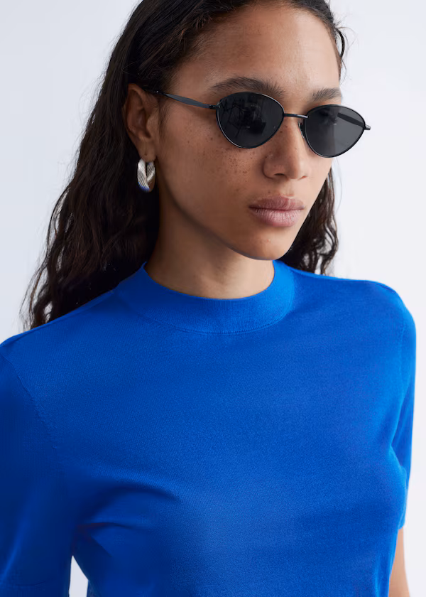 Футболка из тонкой ткани