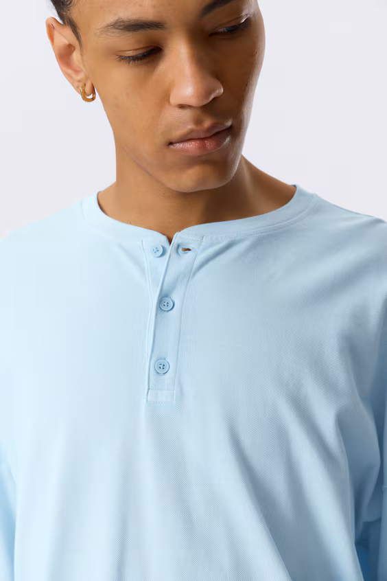 Хенли с широкими длинными рукавами