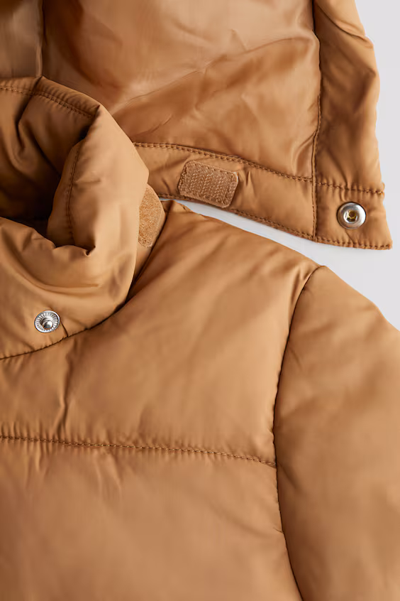 Подушка - водонепроницаемая пуховая куртка от h&m