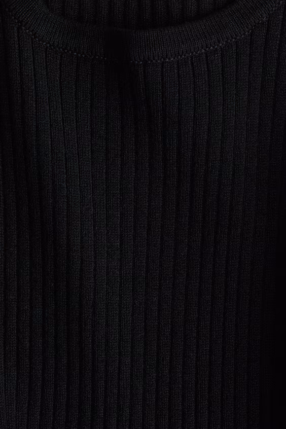 Топ без рукавов из рубчика