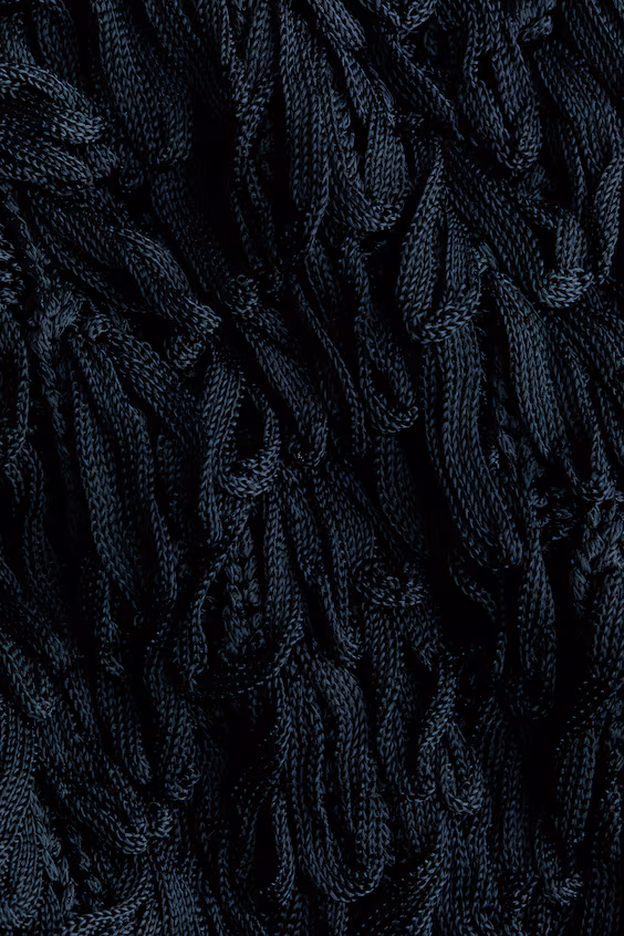 Пончо из рубчика с бахромой