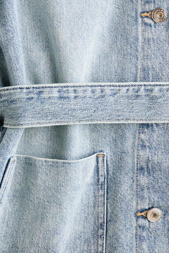 Джинсовая куртка с поясом