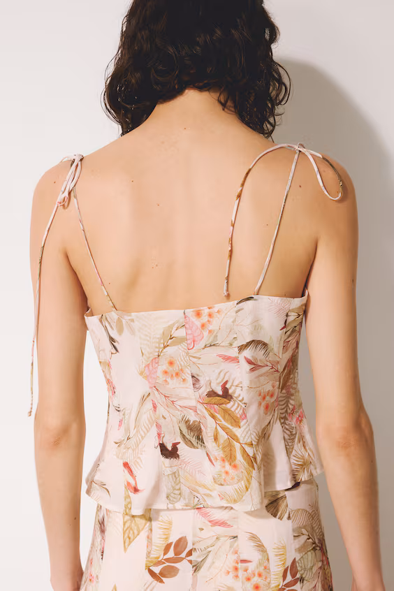 Топ из вискозы с завязками