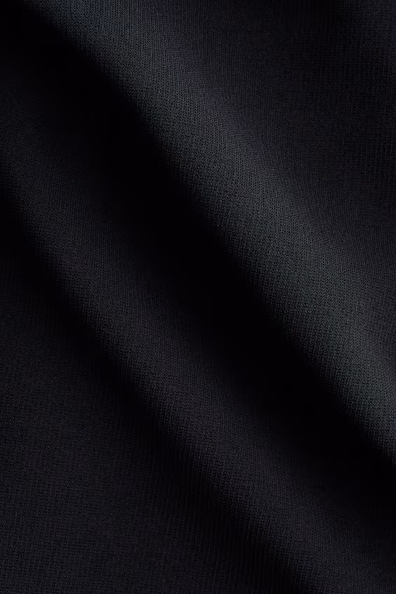 Боди с трусиками и открытыми плечами