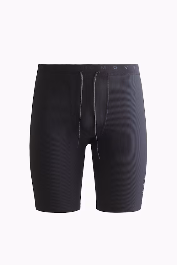 Короткие беговые леггинсы из быстросохнущей ткани