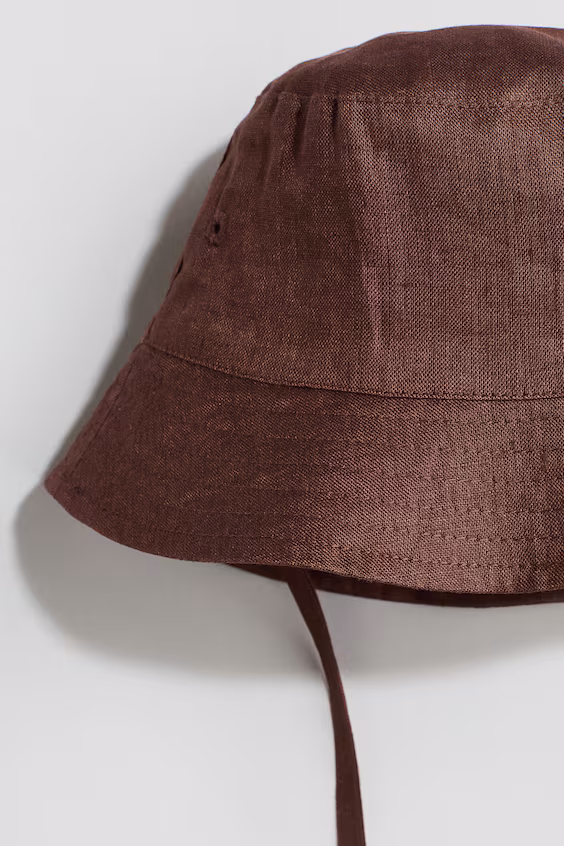 Шляпа-воротник из льна