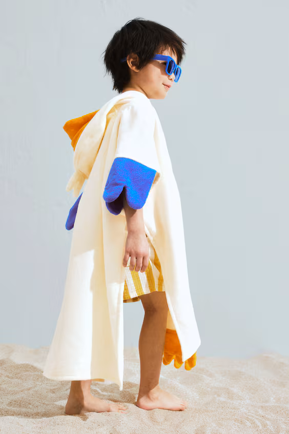 Пляжный плащ