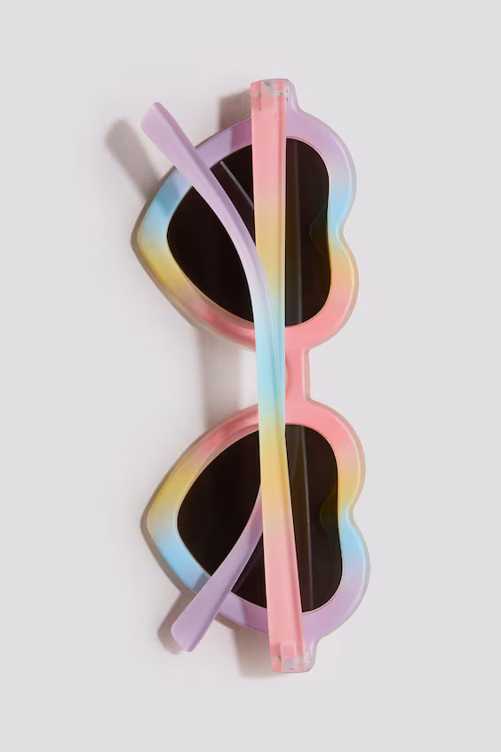 Солнцезащитные очки в форме сердца